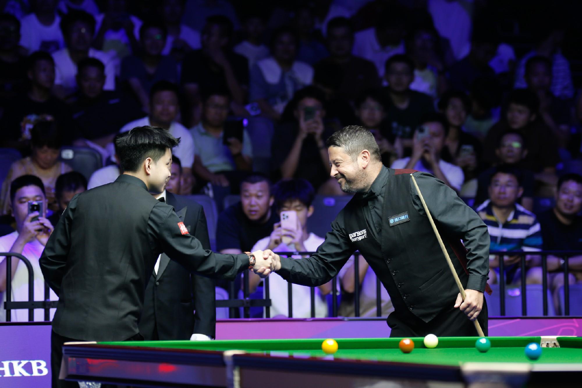 斯诺克武汉赛：赵心童2杆破百5-3史蒂文斯，小特、袁思俊晋级